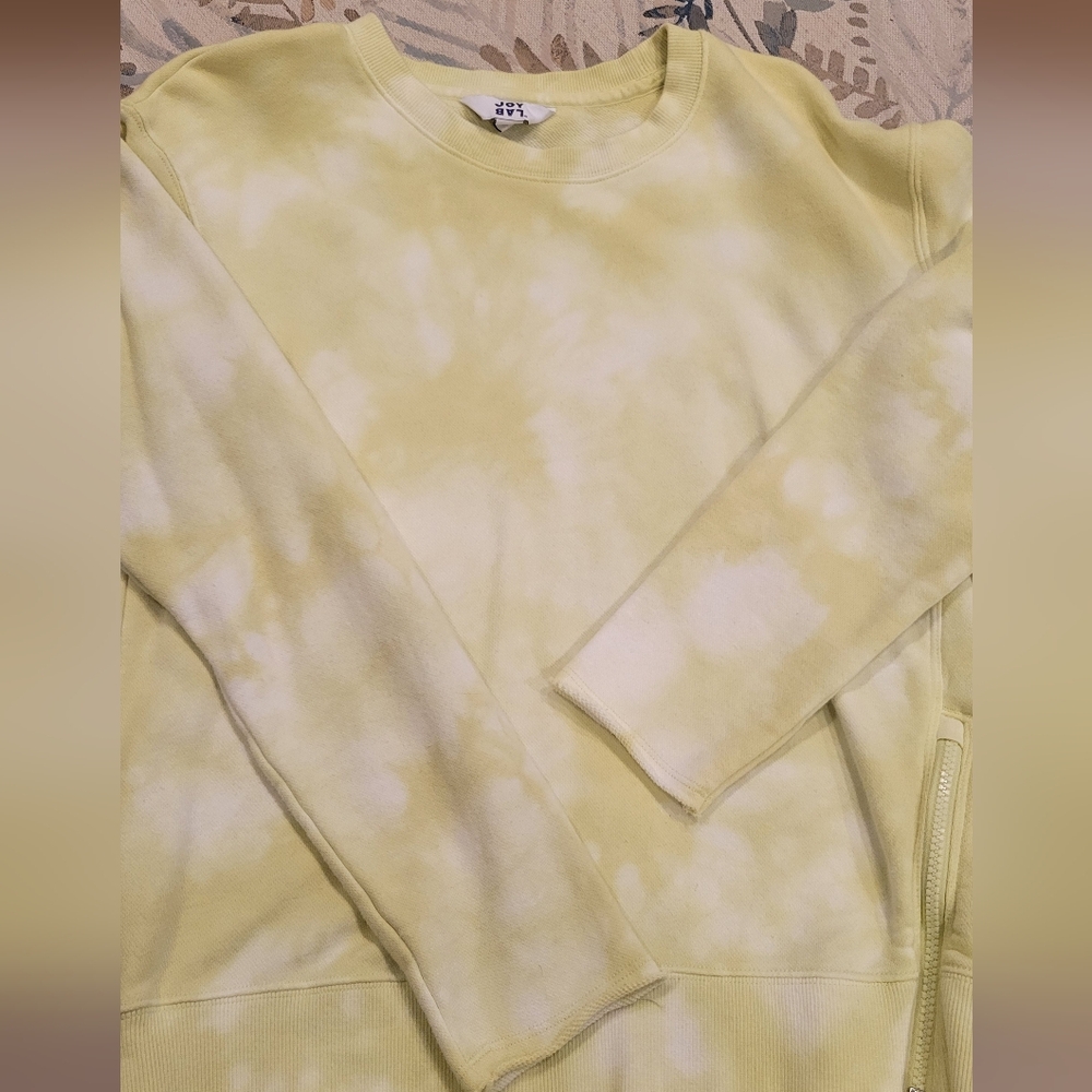 JoyLab Light Yellow Sweatshirt